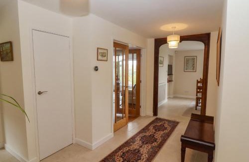 Stroud Maison | The Gables