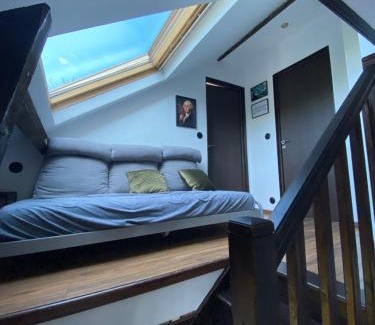 Villemareuil Appartement | The Gallery - Cozy Apartment