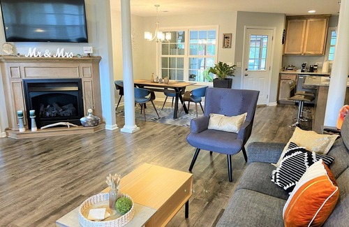 Sumter Maison | The Garden Getaway near SHAW AFB