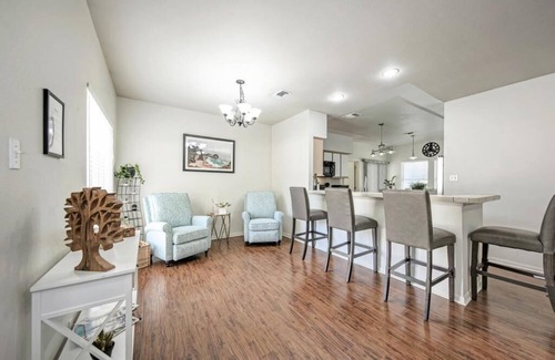 Lakeway Maison | The Garden House-Vacation~Retreat~Relaxation.