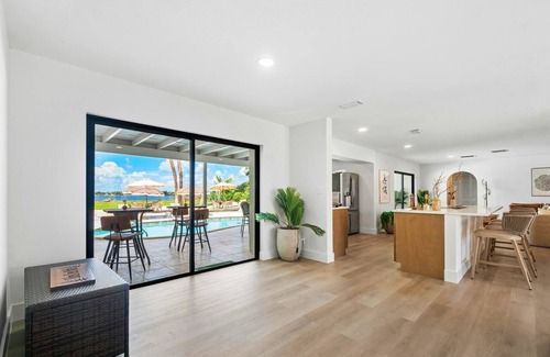 Palm Beach - West Palm Beach Maison | The Garden of Eden | Beautiful Villa w/ Pool & Game Room