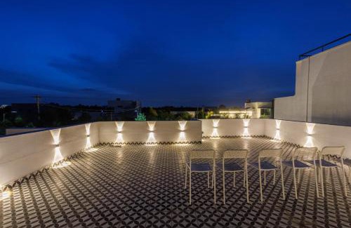 Hosur Appartement | The Garden Stay by StayJadePool2BHKLawnAC