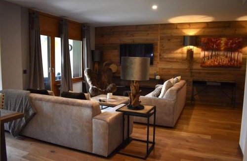 Chermignon Appartement | The Gardens at Palm Springs by Mrs Miggins