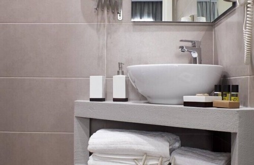 Xylokastron Hôtel | The Gardens Gallery Hotel