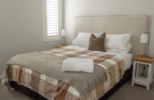 Clevedon Maison | The Gatehouse