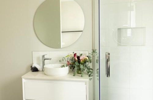 Clevedon Maison | The Gatehouse