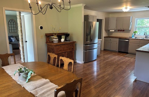 Manhattan Maison | The Gathering House: Your spot for retreats, reconnection, and Wildcat weekends