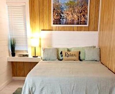 Karnack Maison | The Gator Den at Caddo Lake in Karnack, Texas