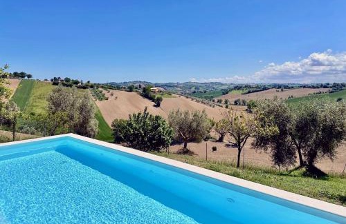 Bettolelle Appartement | the Gelso in historic villa with pool in Senigallia