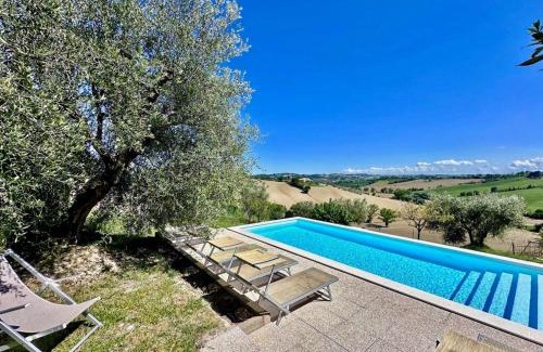 Bettolelle Appartement | the Gelso in historic villa with pool in Senigallia