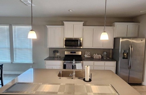 Glenn Heights Maison | The Gem! 20 mins from Dtn. Dallas. Monthly Rates