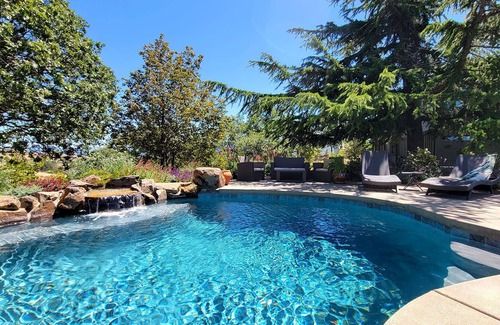 Ashland Maison | The Gem ~ Pool ~ Hot Tub