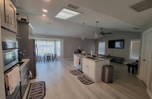 Deltona Lakes Maison | The Getaway Experience