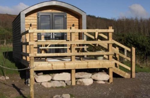 Dungarvan Maison | The Getaway - The Peregrine - Luxury Pet Friendly Glamping Cabin