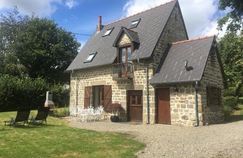 Beauficel Maison | The Gingerbread House Cottage