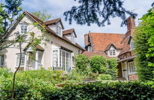 Evesham Maison | The Gingerbread House