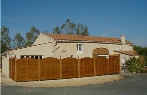 Doue-en-Anjou Cottage | Le gite du bois fleuri 49700 saint-georges-sur-layon