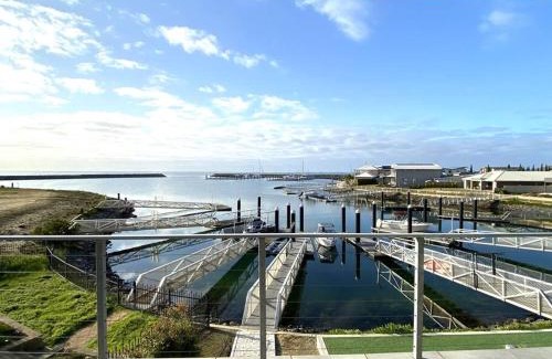 Port Vincent Maison | The Glass House