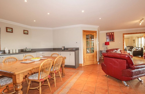 Invergordon Cottage | THE GLEBE, Animaux domestiques, avec feu ouvert à Invergordon, Ref 996054