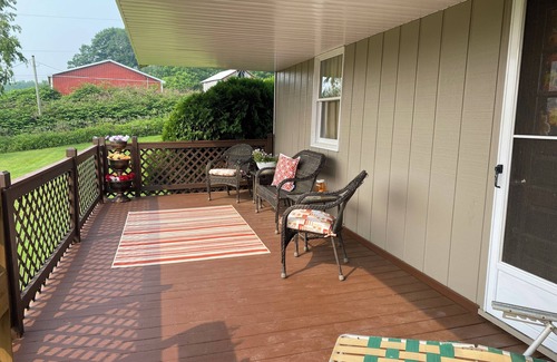 Cambra Maison | The Glen! Country living at its best, but close to amenities. n