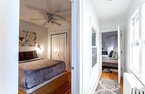 Cove - East Side - Shippan Appartement | The Gold Room near downtown trains fast wifi