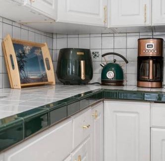 West Palm Beach Appartement | The Golden Alligator 2 - 3 beds 1 bath Palm Beach Regency style, near everything