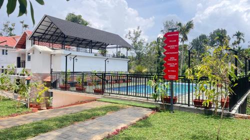 Kunnathidavaka Cabine | The Golden Oak A Classic Villas
