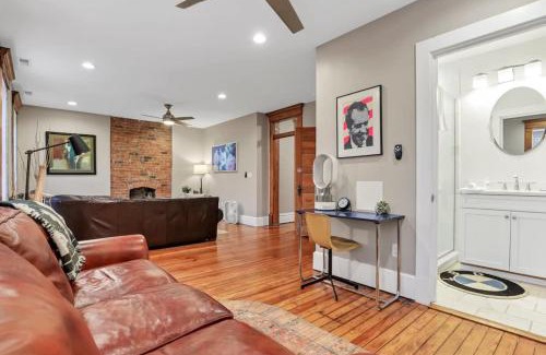 Victorian Village Maison | The Goodale House - 2 Units - 4 BR 5 Bath