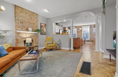 Victorian Village Maison | The Goodale House - 2 Units - 4 BR 5 Bath
