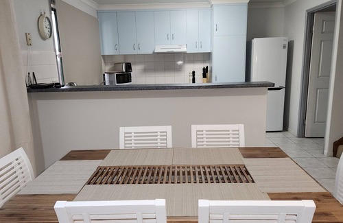 North Mackay Maison | The Goose Pond - 2br, 1.5bth, Aircon throughout.