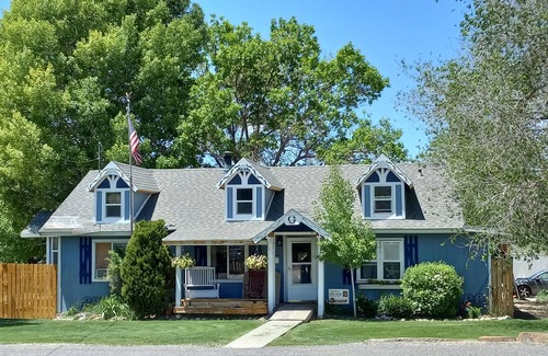 Henrieville Cottage | The Goulding Cottage PLUS LOFT - playground, fire pit, farm animals, family fun!