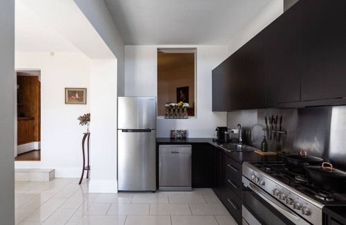 Launceston CBD Maison | The Governess central Launceston charming engaging