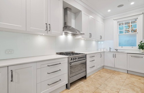 Sydney Appartement | The Governor - Luxury Historical Neutral Bay Home w/private wharf