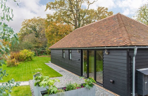 Beckley Cottage | The Grain Store - a holiday let that sleeps 2 guests in 1 bedroom