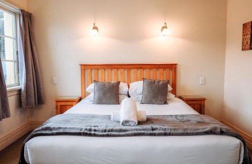 Akaroa Hôtel | The Grand Hotel & Bar - Akaroa