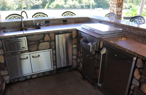 Shreveport Cabine | The Grand Lodge at Gavel Falls Campground