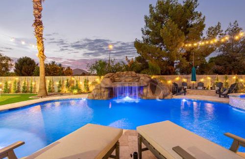 Gilbert Maison | The Grand Saguaro - Gilbert