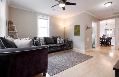 Trinidad Maison | The Gray Corner House by Gallaudet 3 BR 2 BA