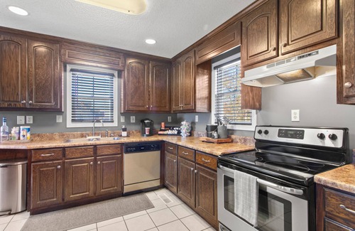 Tuscaloosa Maison | The Gray Villa- 2.8 Miles to Bryant-Denny Stadium