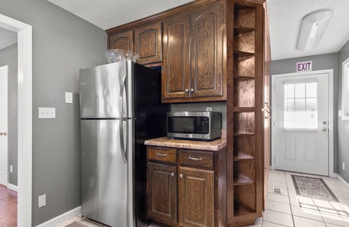 Tuscaloosa Maison | The Gray Villa- 2.8 Miles to Bryant-Denny Stadium