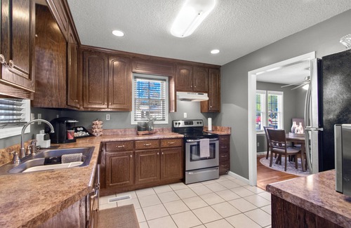 Tuscaloosa Maison | The Gray Villa- 2.8 Miles to Bryant-Denny Stadium