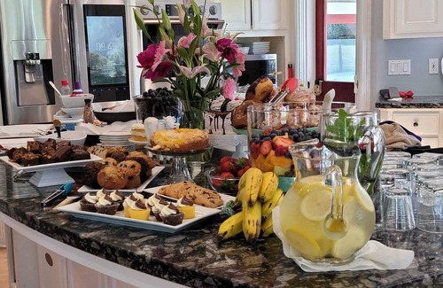 Monroe Maison | -LES TRAVAUX! Location mensuelle + repas + ménage et service de blanchisserie
