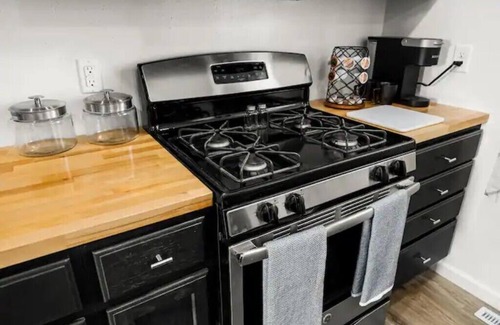 Washington Appartement | The Green Door - Cozy Stay by the Square Pubs & Cafe
