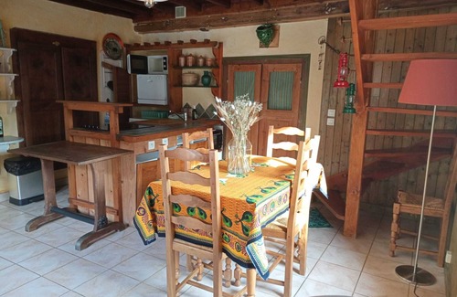 Yzeron Cottage | Le gîte Vert et sa double terrasse