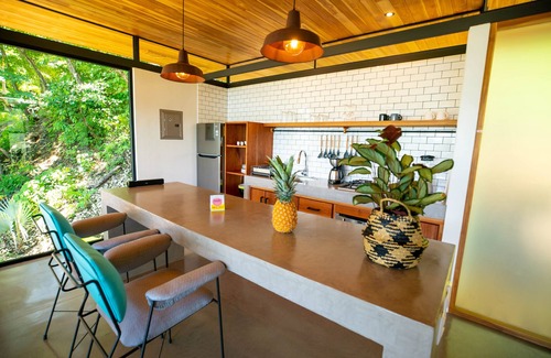 Carmen Maison | The Green House - Santa Teresa