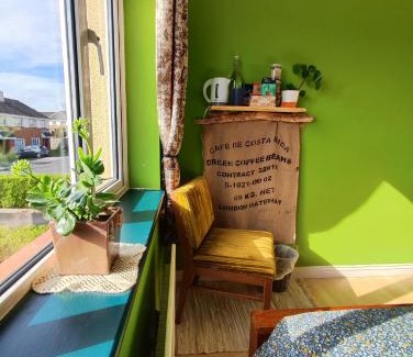 Roscoe Maison | The Green Room Homestay
