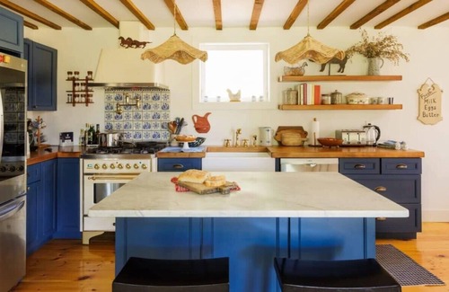 Pine Plains Maison | The Grey House + Loft Apt @ The Library Retreat