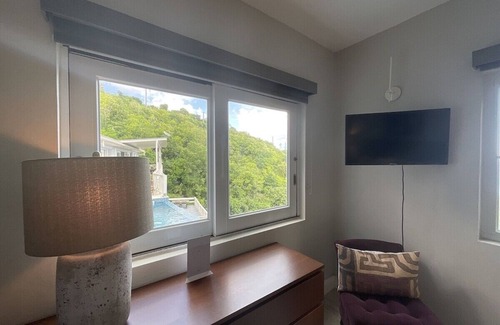 Estate La Vallee Appartement | The Grotto Suite - King Bed