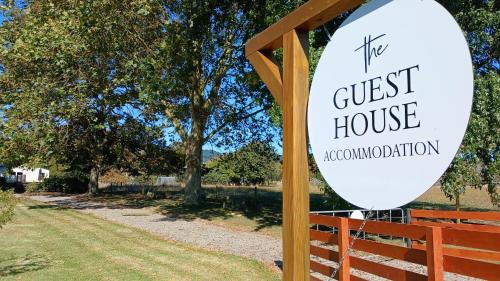Te Teko Maison | THE GUEST HOUSE - Awakeri modern country cottage