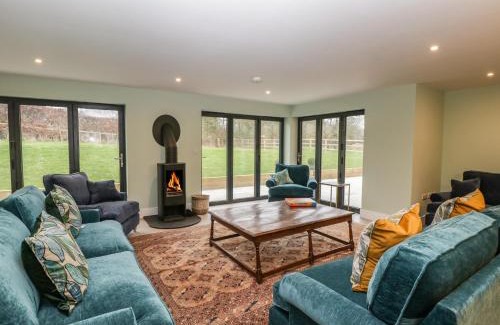 Sherborne Maison | The Gully